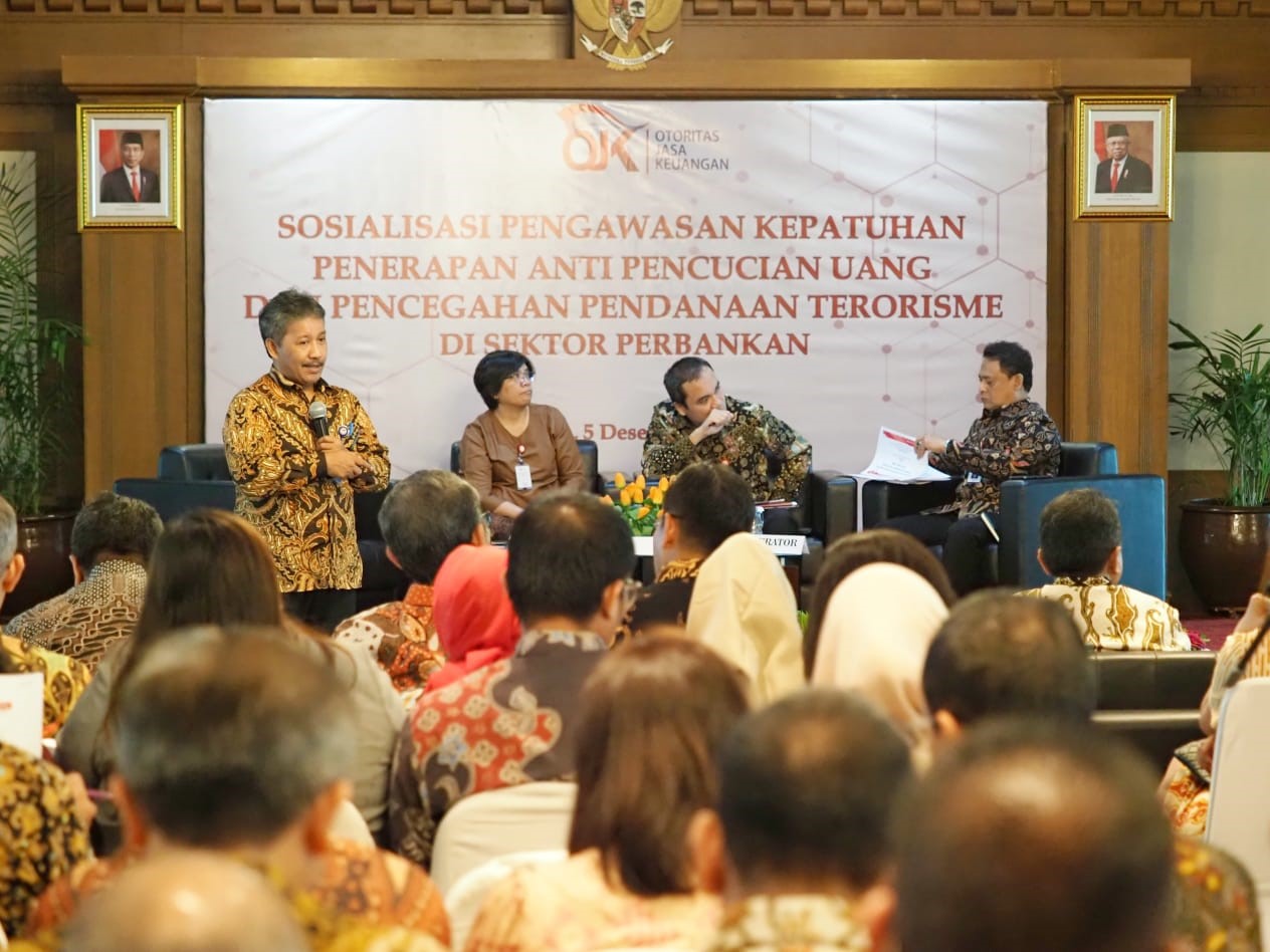 Sosialisasi Pengawasan Kepatuhan Penerapan Anti Pencucian Uang Dan Pencegahan Pendanaan Terorisme Di Sektor Perbankan Jakarta Tanggal 5 Desember 2019