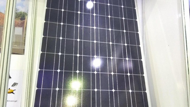 Pemerintah Bidik Pemasangan Solar Panel di Atap Sejuta Rumah